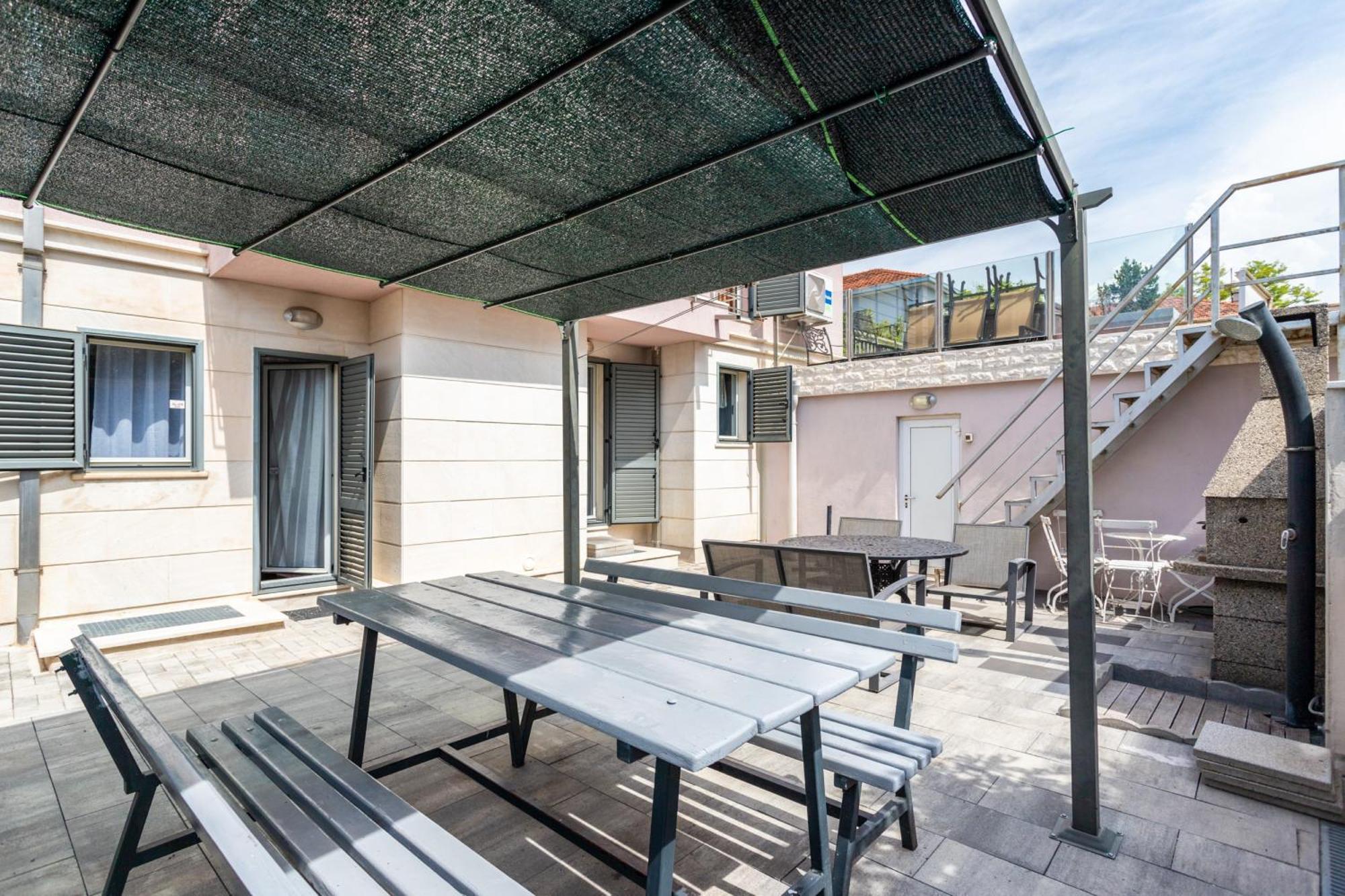 Villa Violeta With The Sea View, 3 Min Walk To The Beach Split Exterior foto