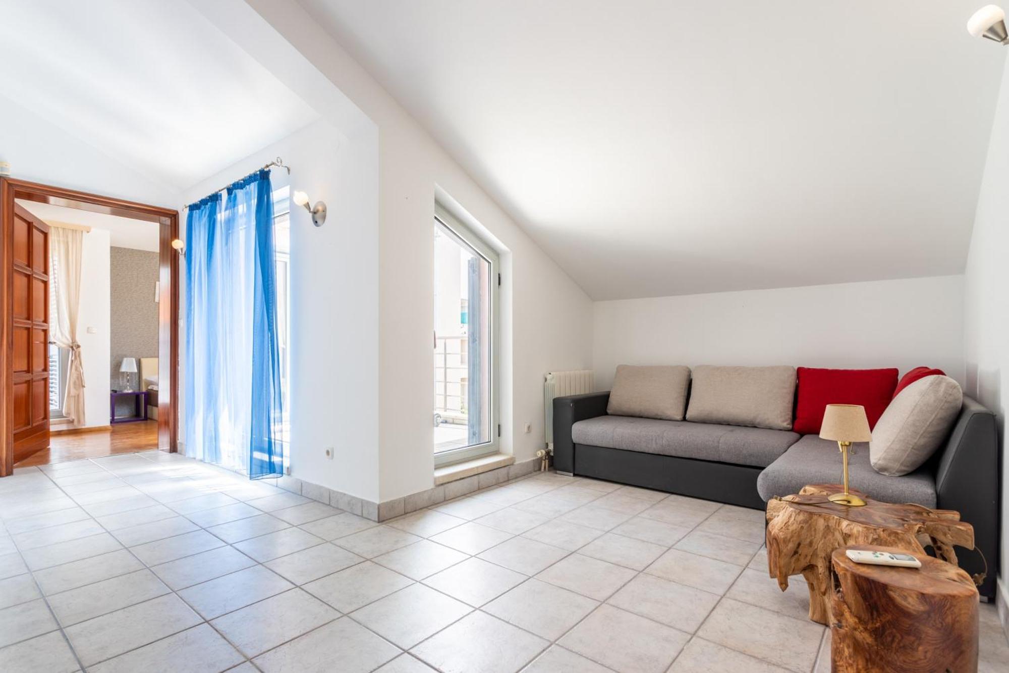 Villa Violeta With The Sea View, 3 Min Walk To The Beach Split Exterior foto